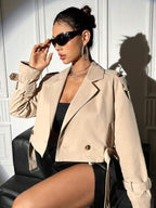 Blazer Cropped com Cinto de Fivela