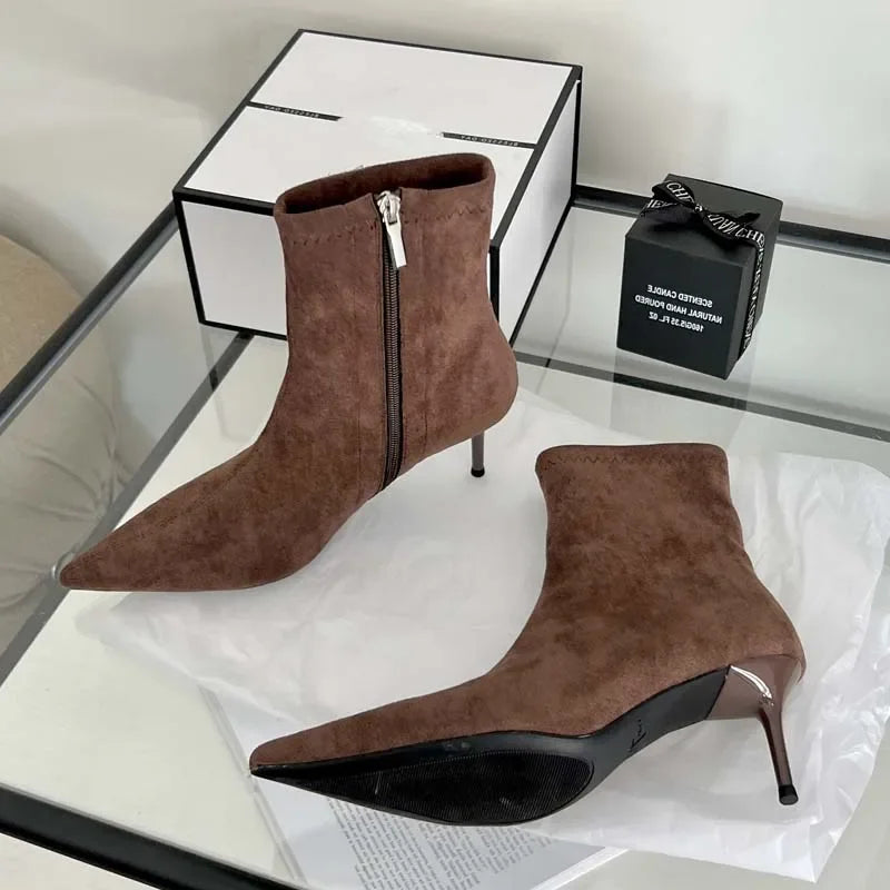 Bota de Salto Fino Néris