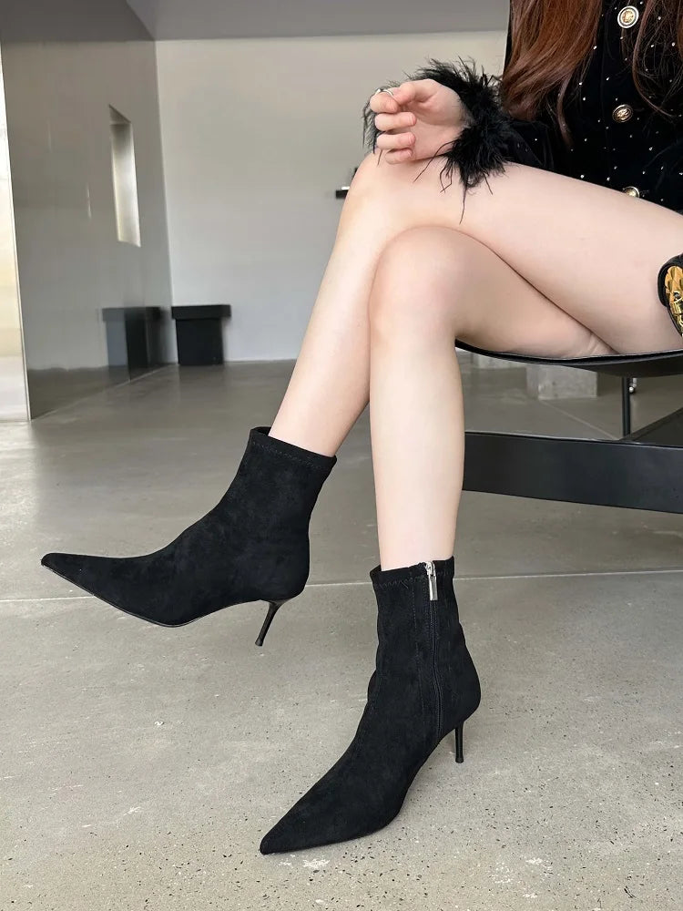 Bota de Salto Fino Néris
