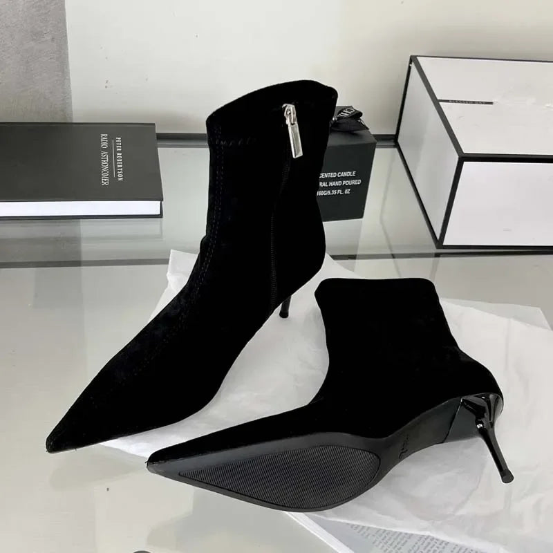 Bota de Salto Fino Néris
