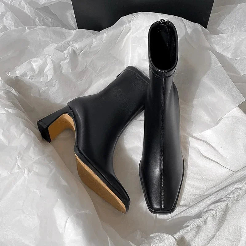 Bota de Salto Médio Cécile