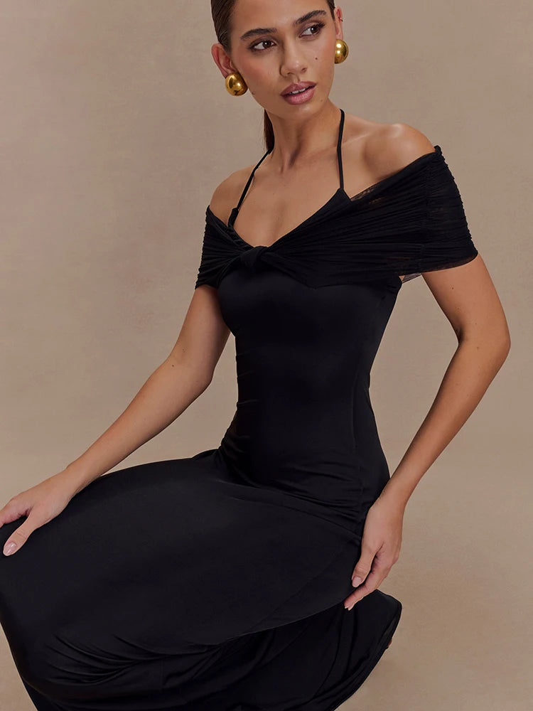 Vestido Longo com Ombros à Mostra