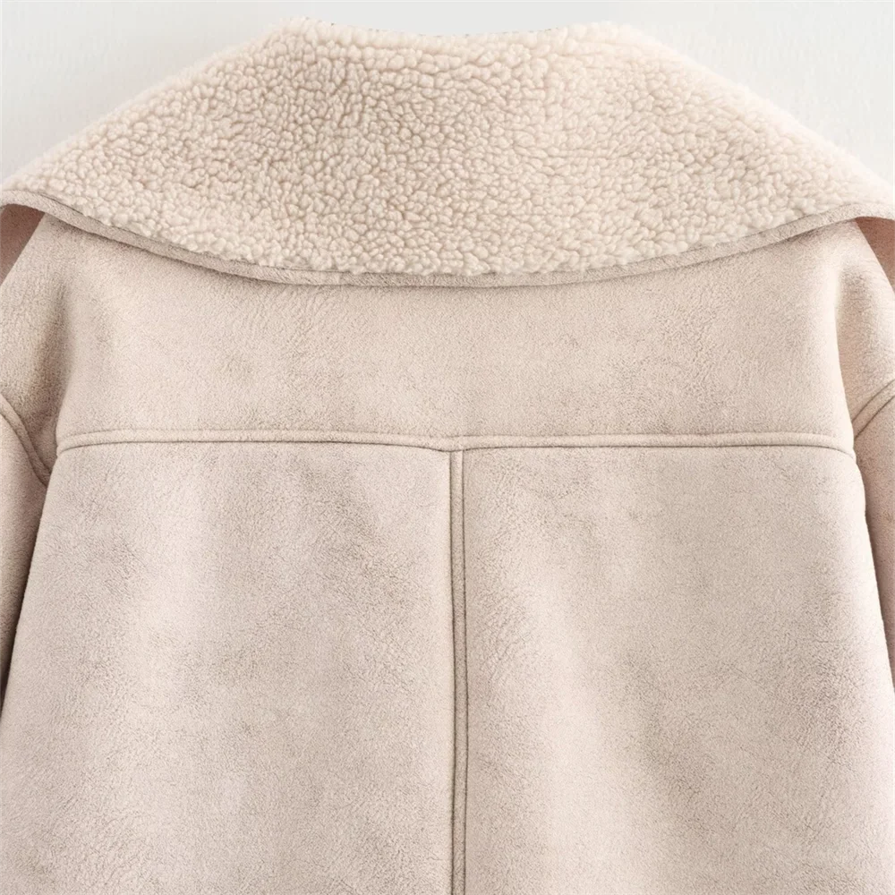 Casaco Forrado Oversized com Botões