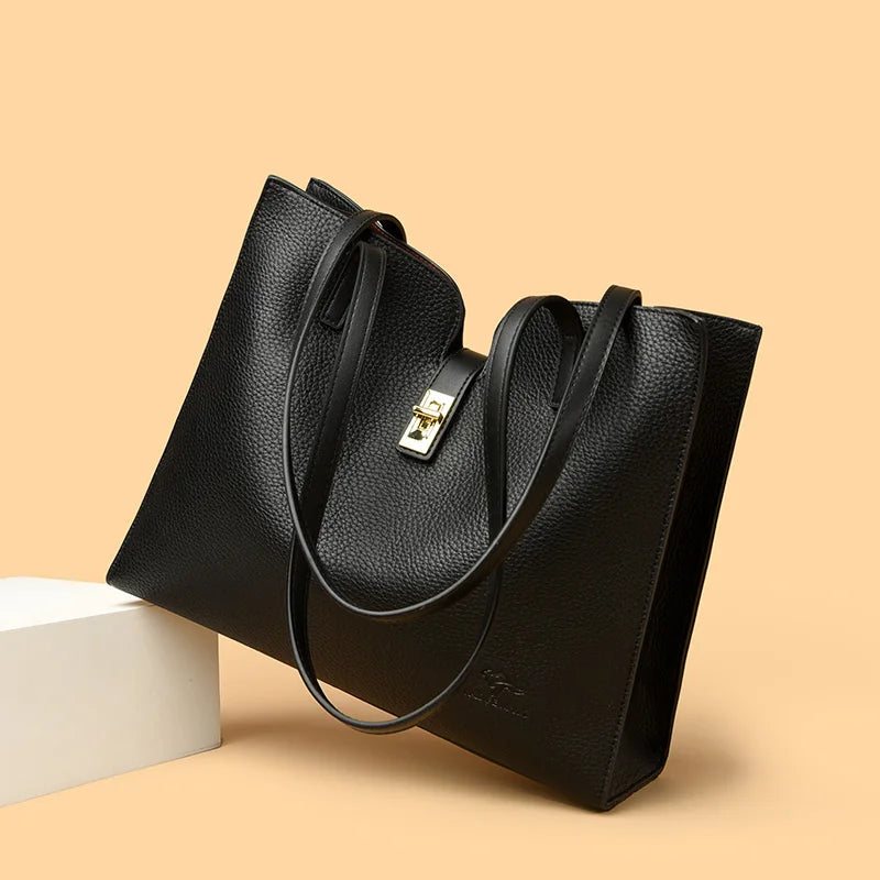 Bolsa Tote Estruturada com Compartimento Interno