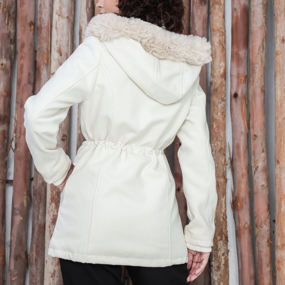 Parka Forrada com Capuz de Pêlo